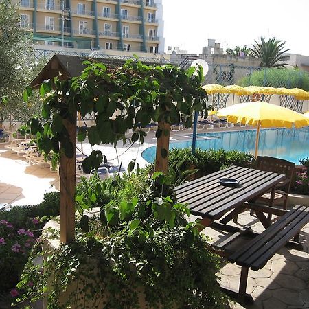 Club Salina Wharf Aparthotel Qawra Ngoại thất bức ảnh