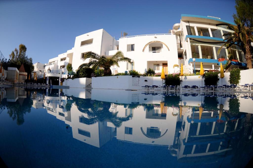 Club Salina Wharf Aparthotel Qawra Ngoại thất bức ảnh