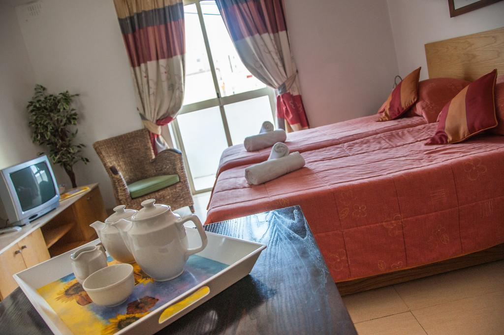 Club Salina Wharf Aparthotel Qawra Phòng bức ảnh