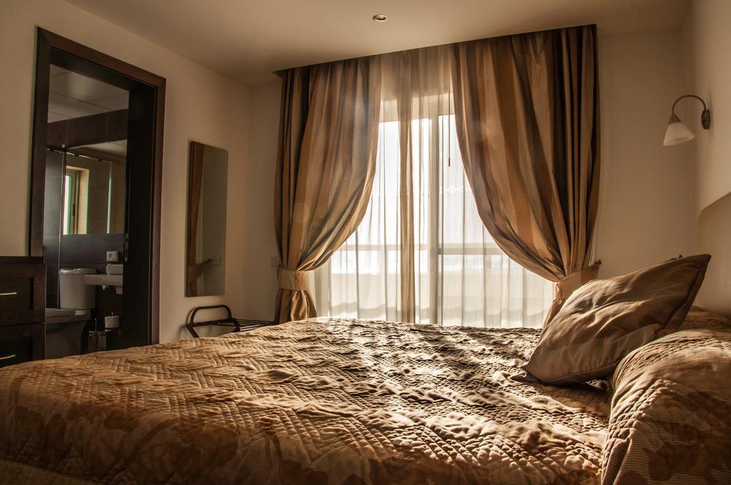Club Salina Wharf Aparthotel Qawra Phòng bức ảnh