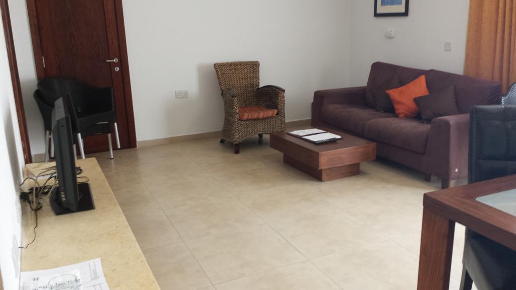 Club Salina Wharf Aparthotel Qawra Ngoại thất bức ảnh